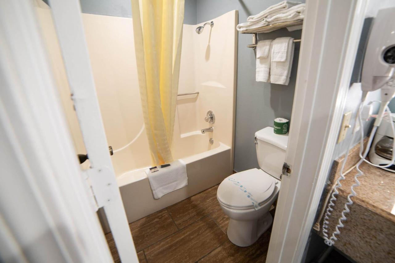 Americas Best Value Inn And Suites Siloam Springs Extérieur photo