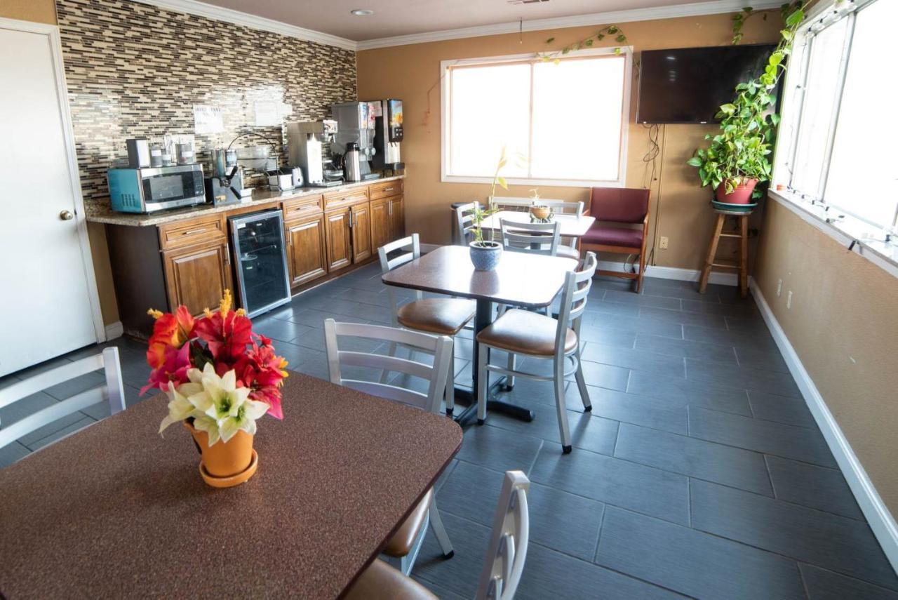 Americas Best Value Inn And Suites Siloam Springs Extérieur photo