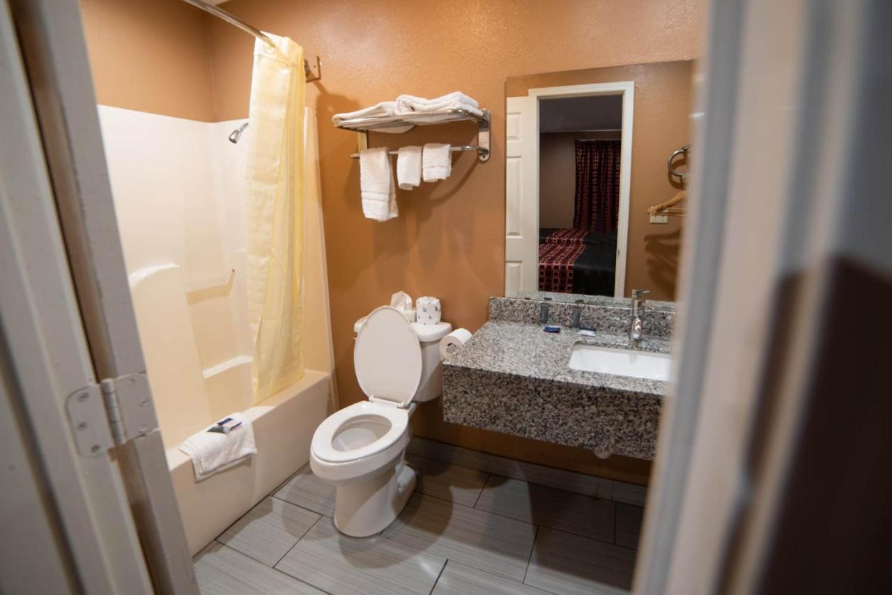 Americas Best Value Inn And Suites Siloam Springs Extérieur photo