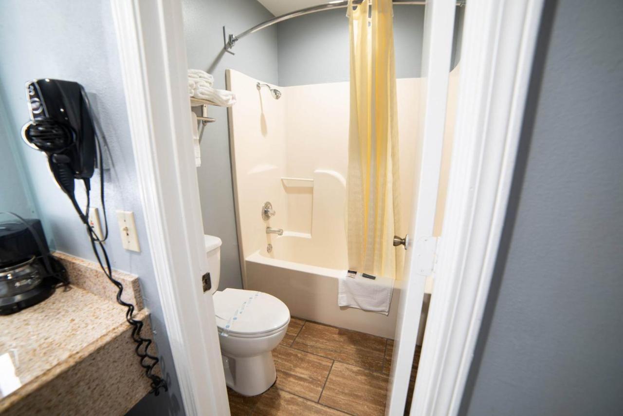 Americas Best Value Inn And Suites Siloam Springs Extérieur photo