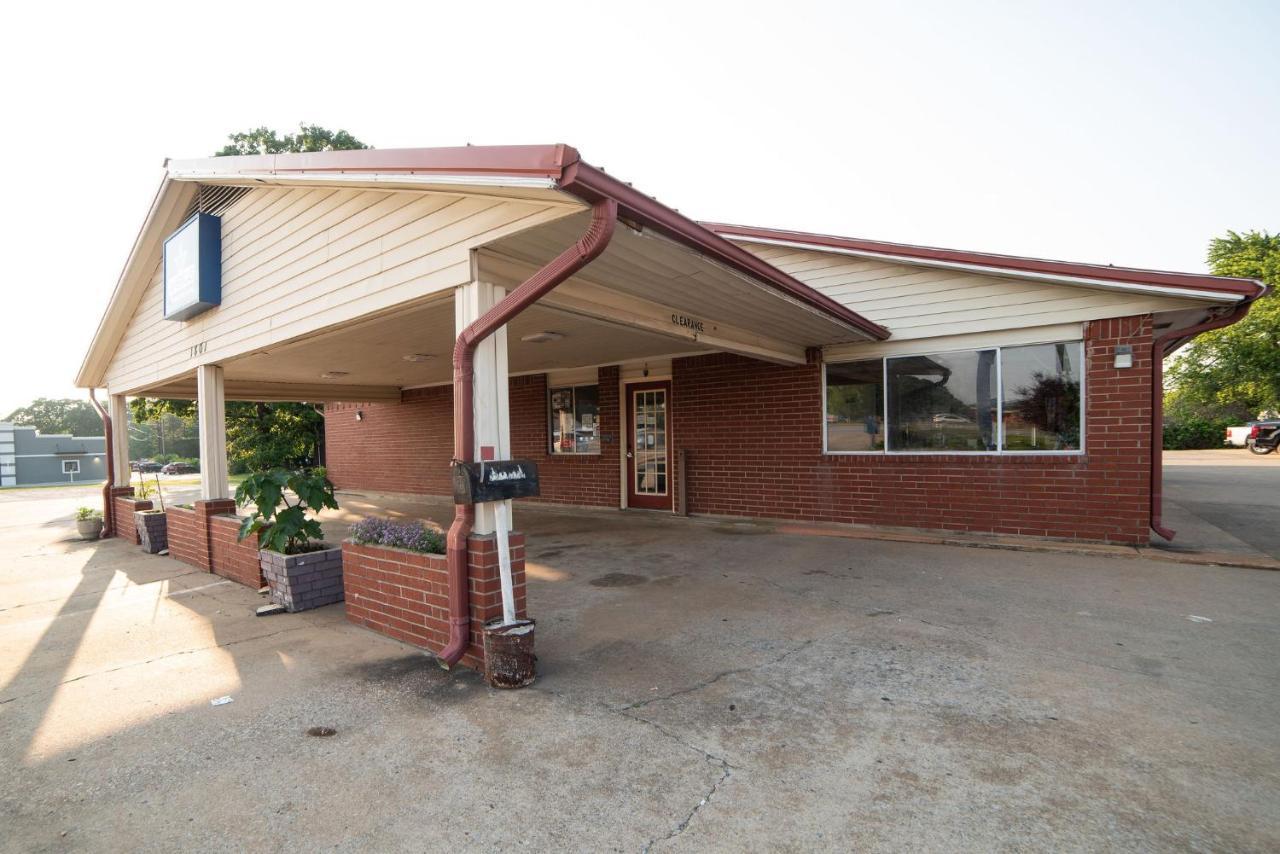 Americas Best Value Inn And Suites Siloam Springs Extérieur photo