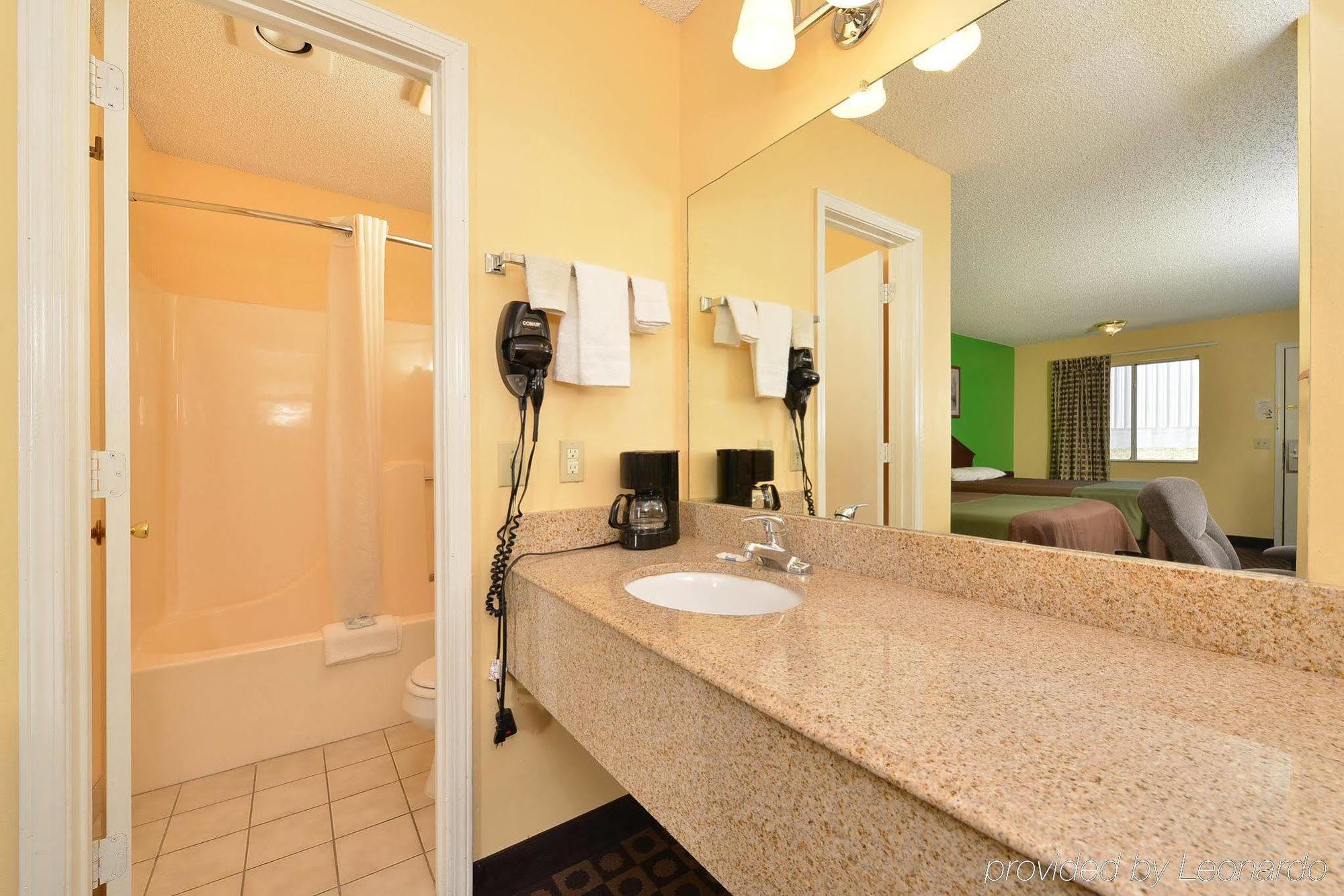Americas Best Value Inn And Suites Siloam Springs Extérieur photo